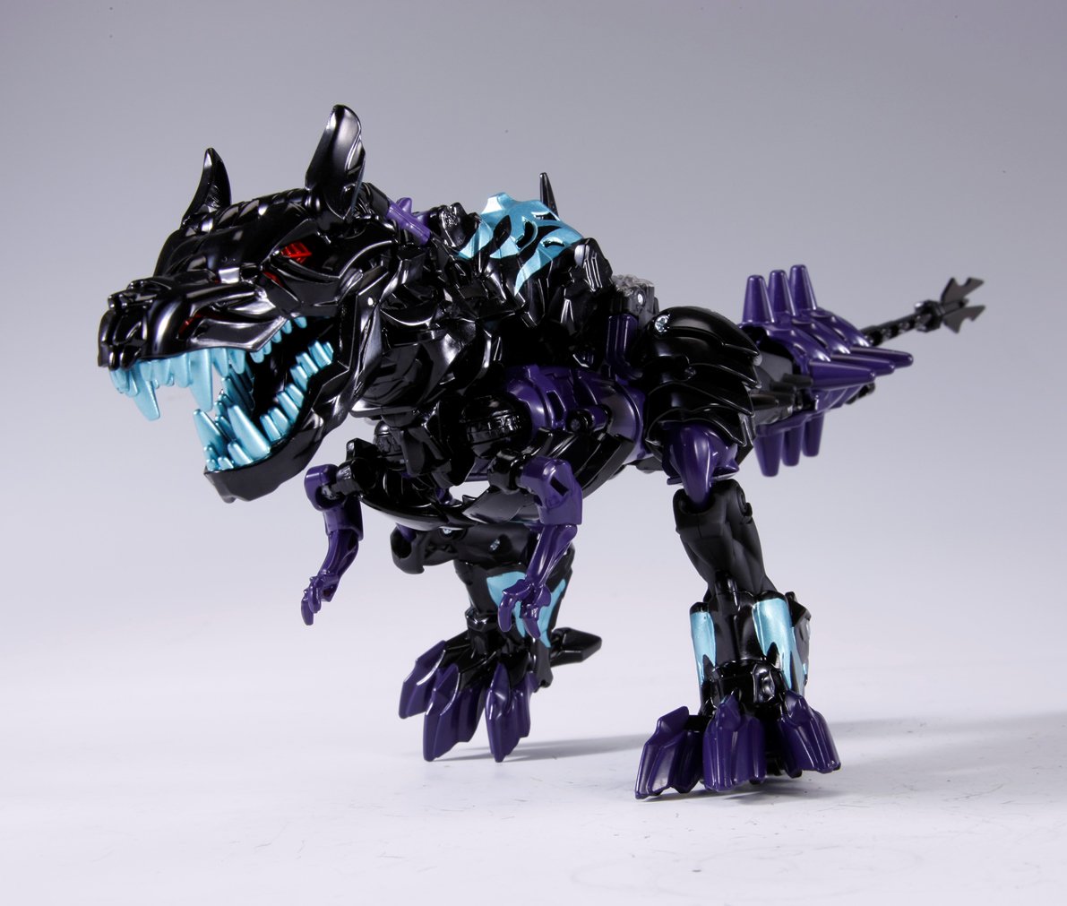 Nemesis Grimlock Follows Nemesis Prime and More to Wonder Festival